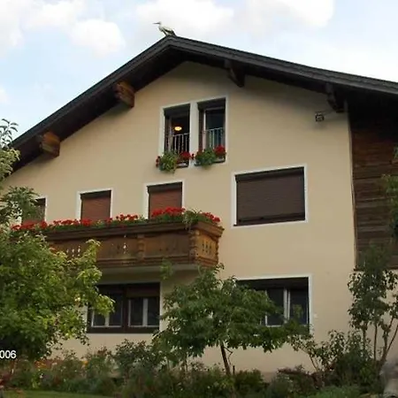 Haus Agerer Farm stay *
